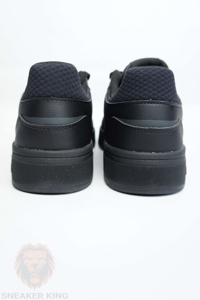 Кросівки Adidas CourtBeat